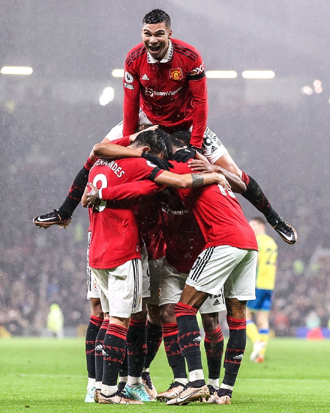 情侣间的沟 情侣间的沟